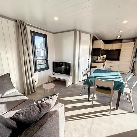 De Standing 6 Pers - Piscine Chauffee - Proche - Wifi - Parking - Terrasse Privee Jullouville-les-Pins